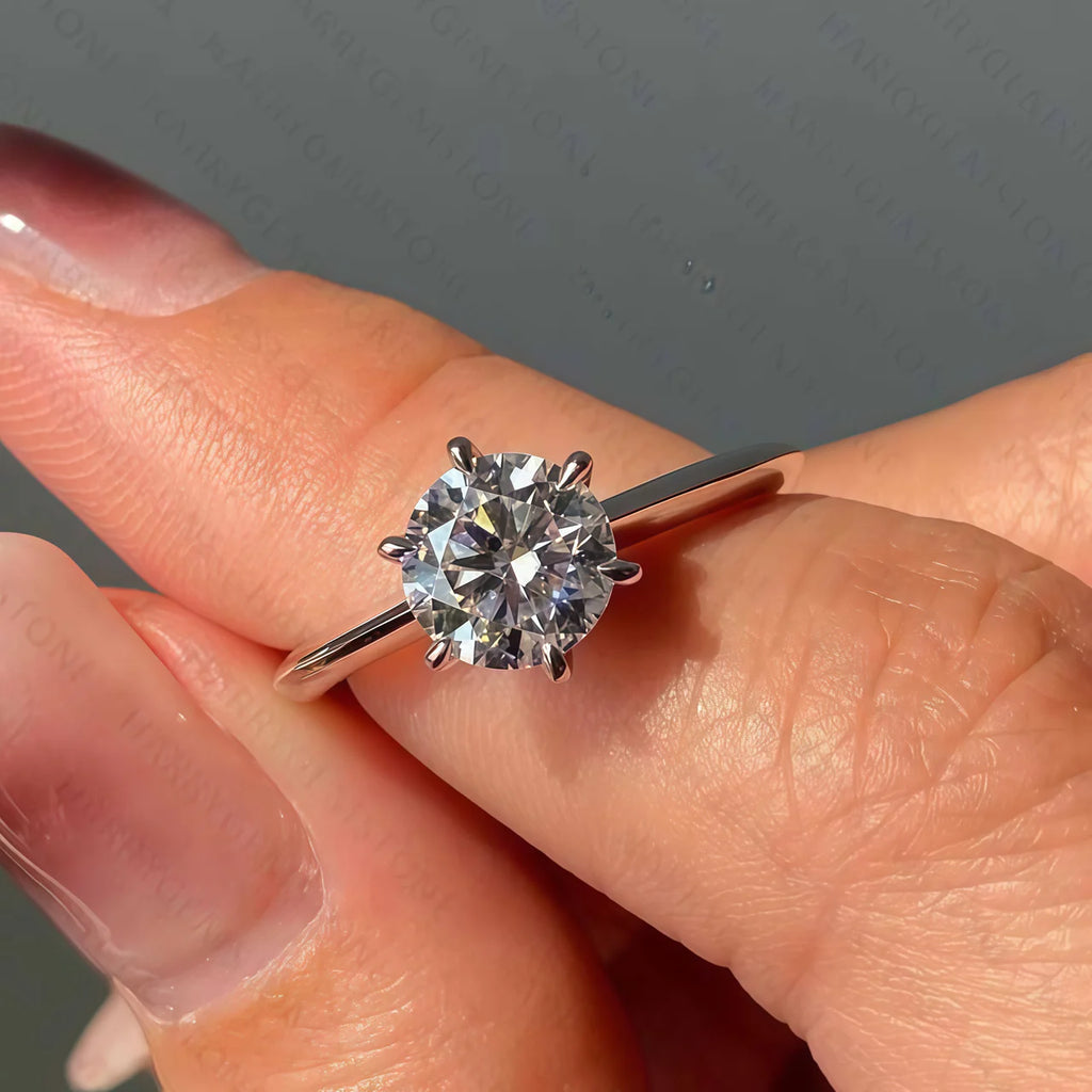Moissanite Stud Ring